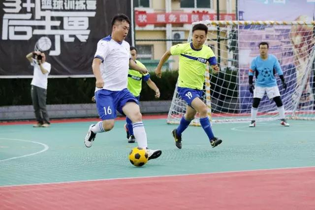 欧联-霍伊伦梅开二度加纳乔破门 曼联3-2胜